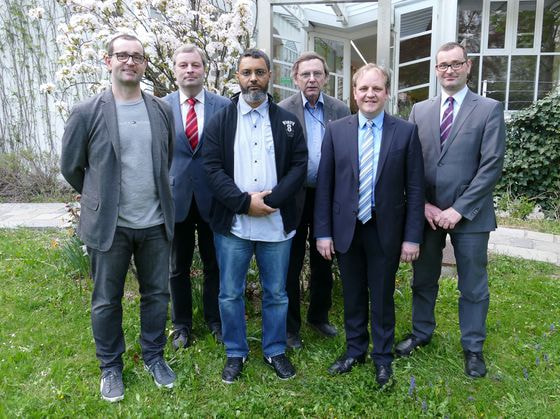 V. l.: Dr. Thomas Schlager-Weidinger, Univ.-Prof. DDr. Franz Gmainer-Pranzl, Dipl.-Päd. Moussa Al-Hassan Diaw M.A., Univ.-Prof. Dr. Christian Allesch, Univ.-Prof. Dr. Ansgar Kreutzer, Dr. Stefan Schlager